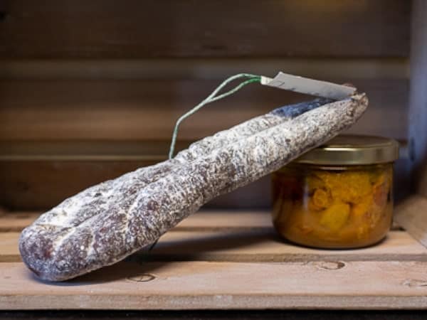 Éleveurs de volailles fines le renard rouge