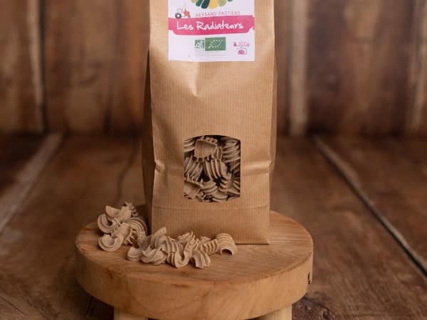 sur nos terres paysans, meuniers, pastiers