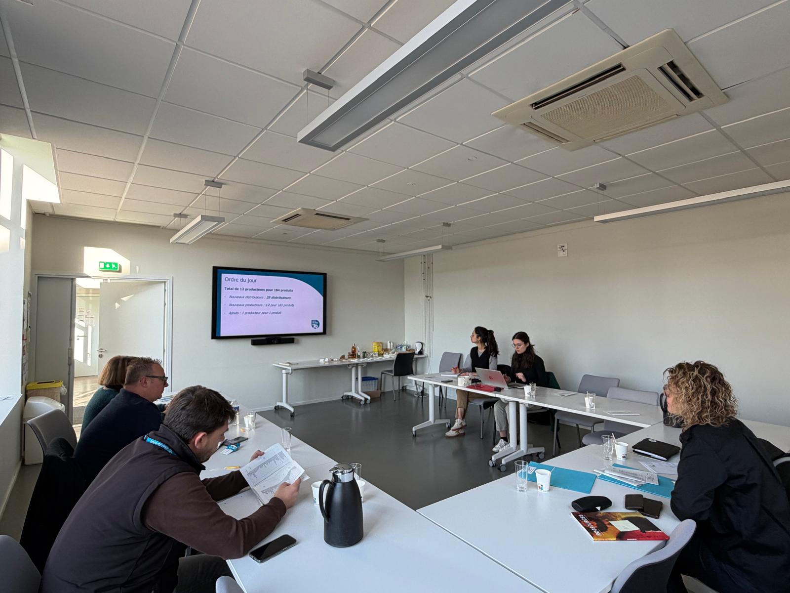 Réunion producteurs à la Maison du Département